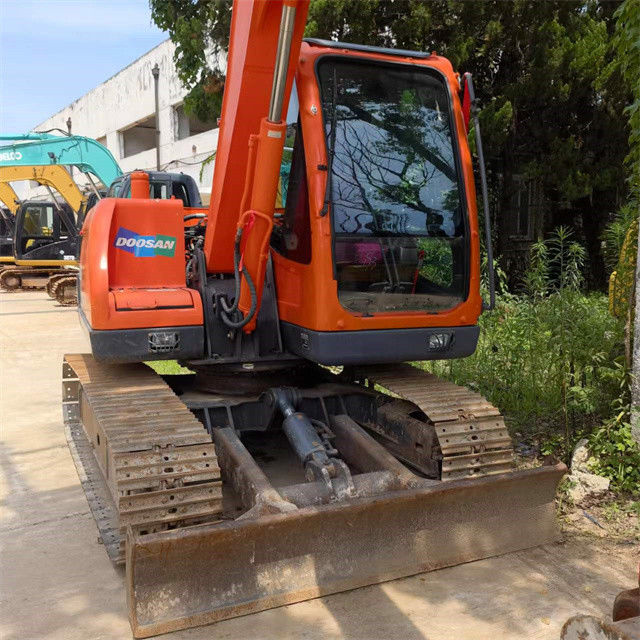 8 Tonnen fertig gebrauchte Bagger für die Arbeit und erfahrene gebrauchte Korea importiert Doosan DX 75