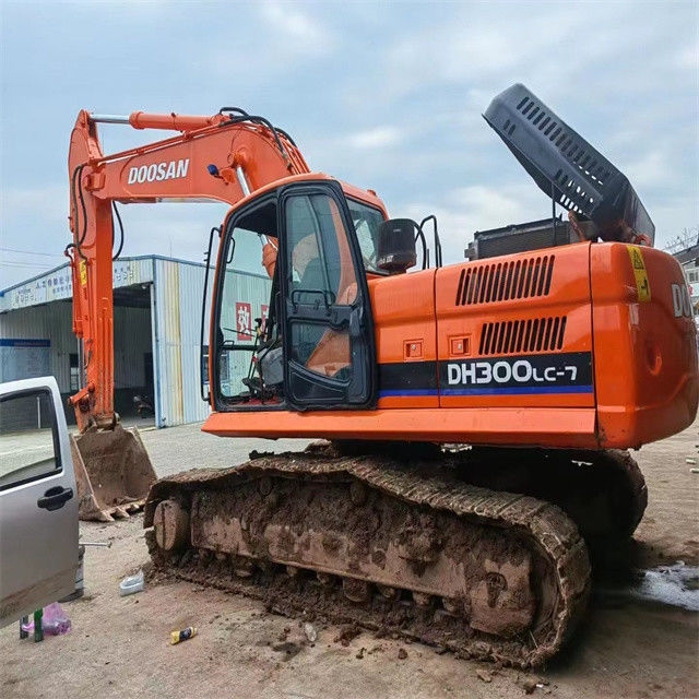 29 Tonnen reif gebrauchtes Bagger für die Arbeit und erfahren gebraucht Korea importiert Doosan DX 300LC in gutem Zustand