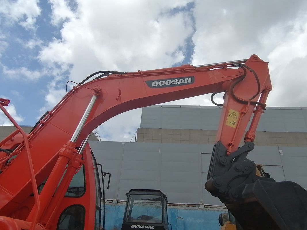 Bereit für die Arbeit und erfahrene gebrauchte Korea Gebraucht Bagger DH150W-7 in gutem Zustand