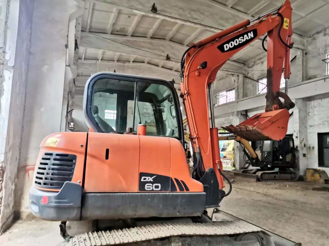 6 Tonnen fertig für die Arbeit und erfahren gebraucht Korea importiert DOOSAN DX60 in gutem Zustand