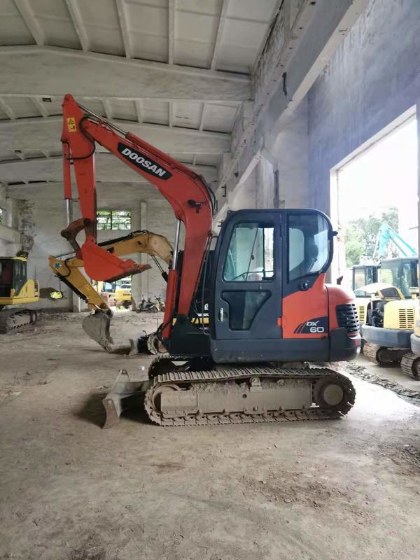 6 Tonnen fertig für die Arbeit und erfahren gebraucht Korea importiert DOOSAN DX60 in gutem Zustand