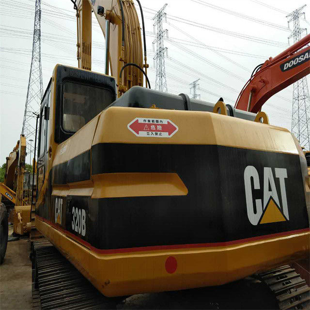 21 Tonnen einsatzbereit und erfahrener gebraucht Japan Caterpillar 320 B in gutem Zustand