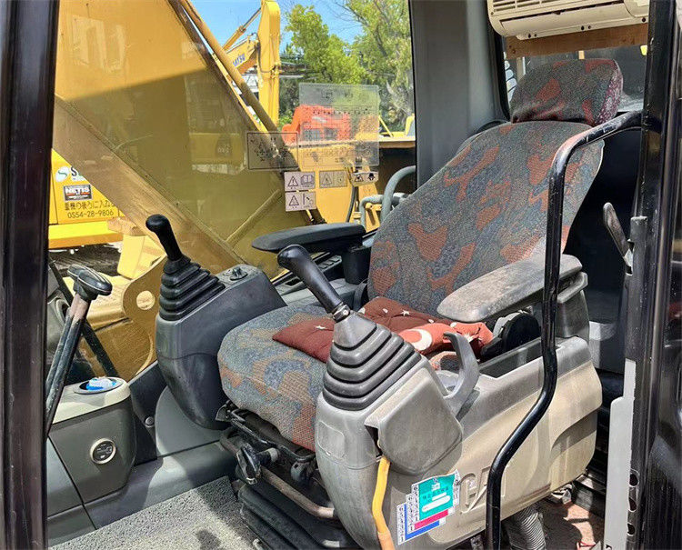 23 Tonnen, einsatzbereit und erfahren, gebraucht Japan Caterpillar 323 D in gutem Zustand.