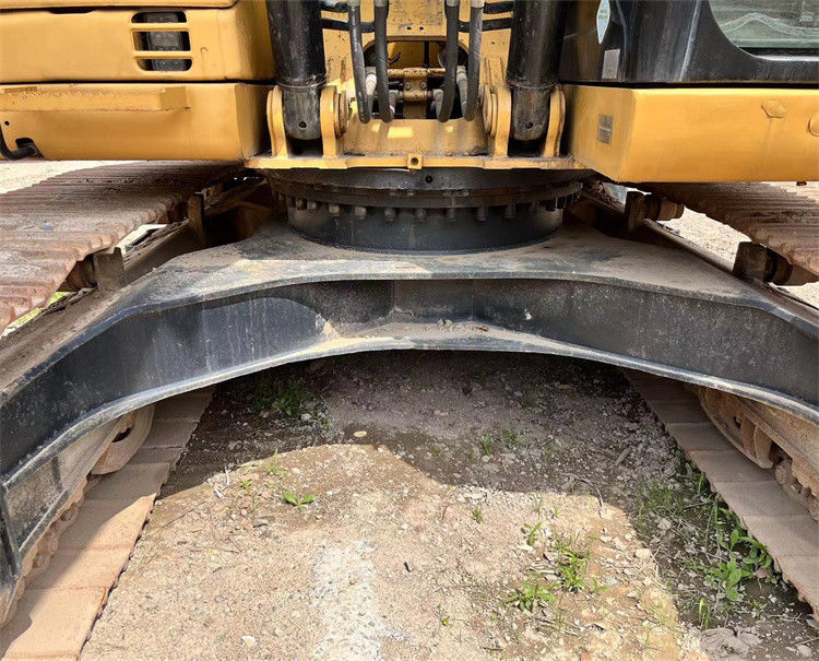 23 Tonnen, einsatzbereit und erfahren, gebraucht Japan Caterpillar 323 D in gutem Zustand.