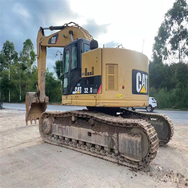34.7 Tonnen, einsatzbereit und erfahren, gebraucht Japan Caterpillar 328 D in gutem Zustand.