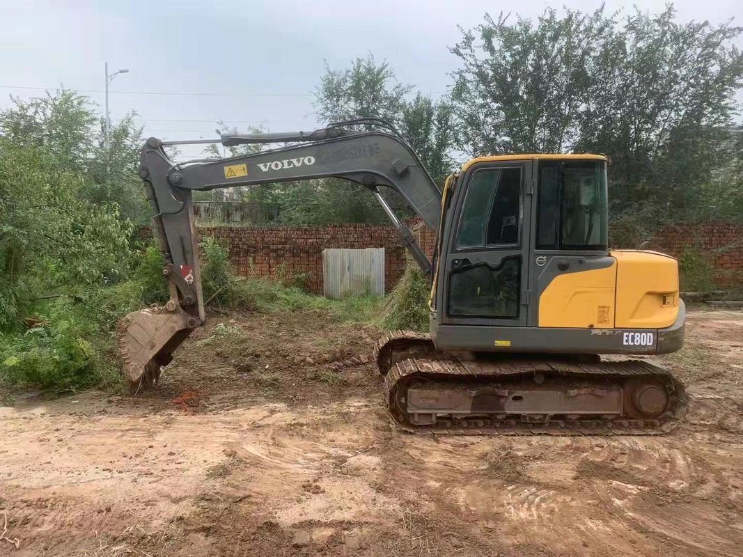 Schweden importierte hochwertige Volvo EC80D-Crawlerbaggermaschine fast neu, 100% fertig.