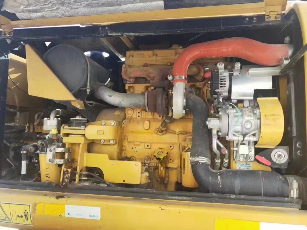 Caterpillar M315D Gebrauchtradbagger mit geringer Arbeitszeit und in gutem Zustand