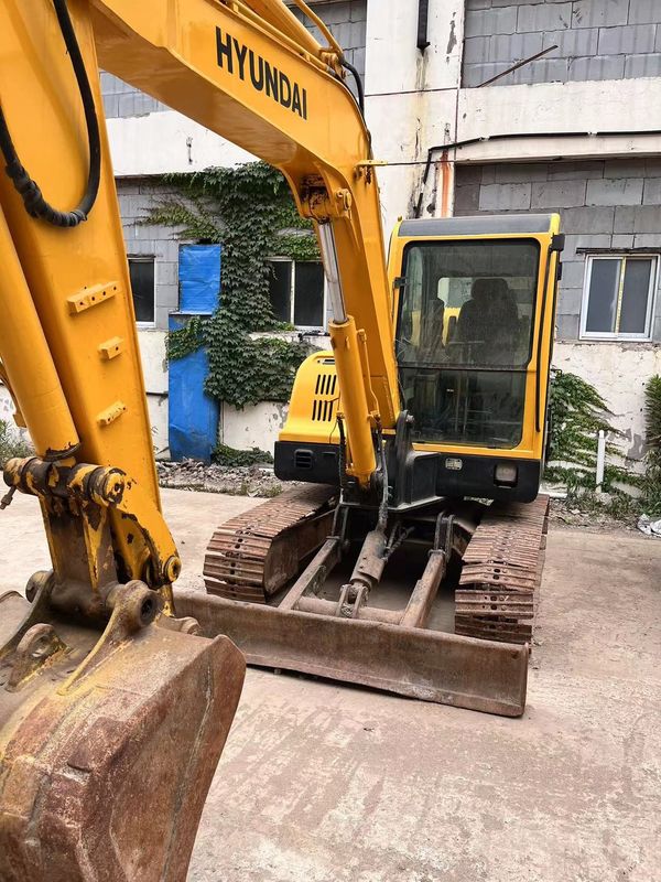 Gebraucht Hyundai R60 Eimer Kapazität Max. 0,18 M3 5,6m Transportlänge