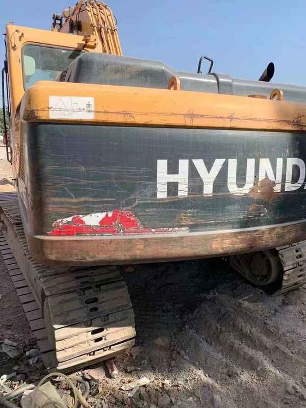 Gebrauchtes Hyundai R215 in gutem Zustand, bereit für die Arbeit und erfahren aus Korea importiert