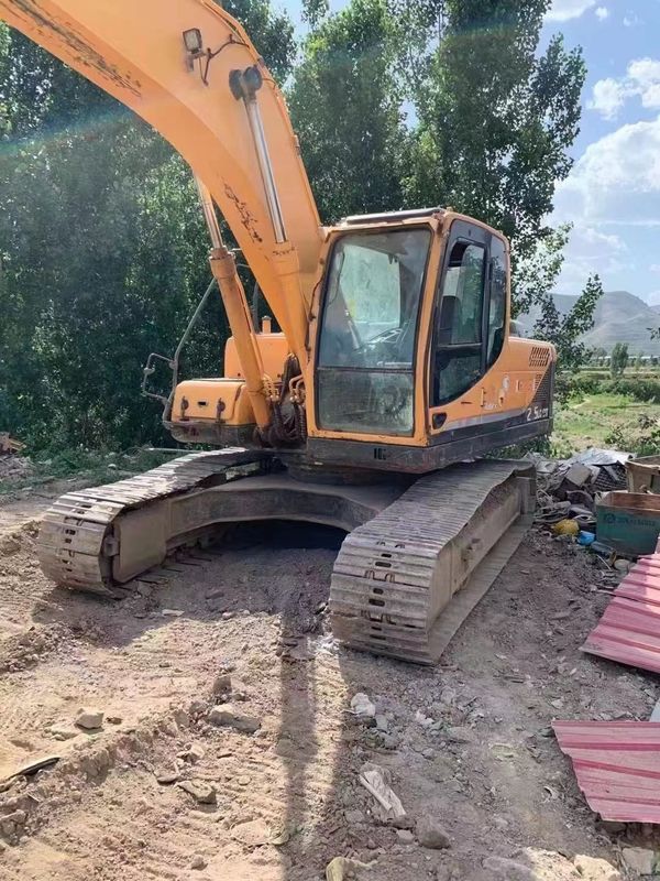 Gebrauchtes Hyundai R215 in gutem Zustand, bereit für die Arbeit und erfahren aus Korea importiert