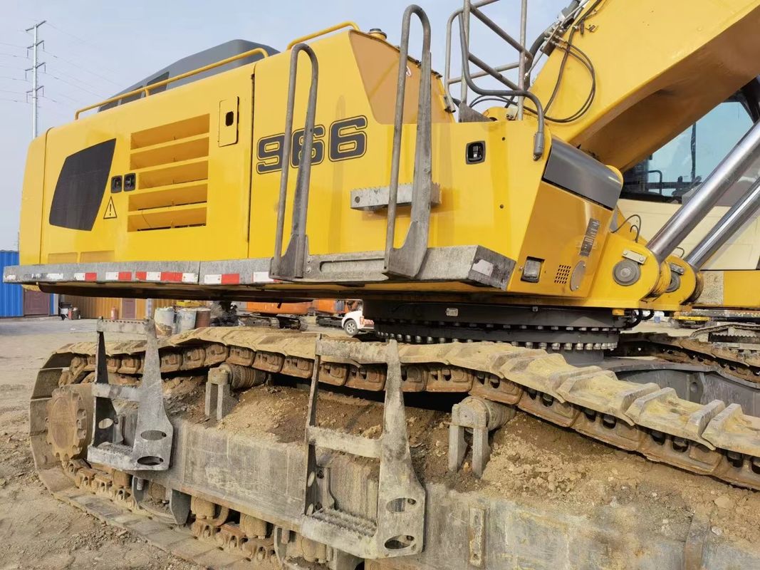 Gebrauchtes Liebherr R966, fertig für die Arbeit und erfahren deutsch importiert, in gutem Zustand.