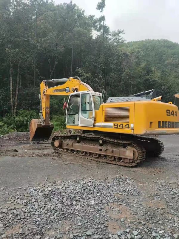 Gebrauchtes Liebherr R944 für den Einsatz bereit und erfahrener Deutscher, in gutem Zustand importiert.