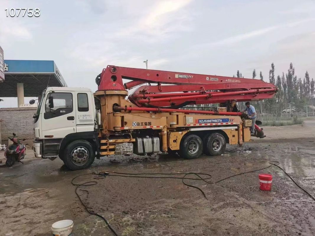 6×4 oder 8×4 Antrieb bereit zur Arbeit XCMG HB37A 37 m Betonpumpen für Betonlieferung und Gießen