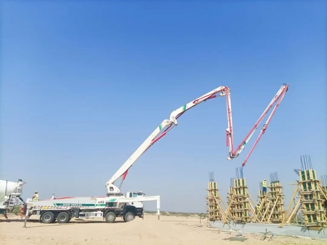 6×4 oder 8×4 Antrieb bereit zur Arbeit XCMG HB37A 37 m Betonpumpen für Betonlieferung und Gießen