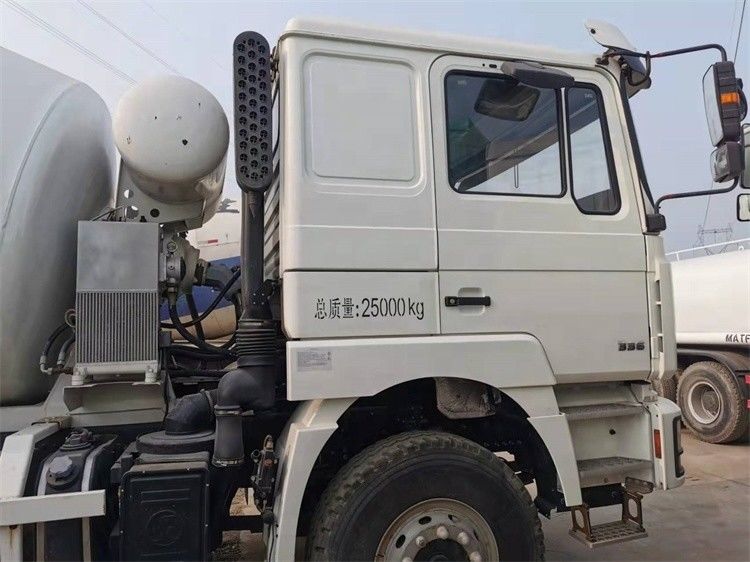 Zweitgebrauchene Shacman F3000 Beton-Zementmischer-Lkw mit 20r/min Mischtrommelgeschwindigkeit