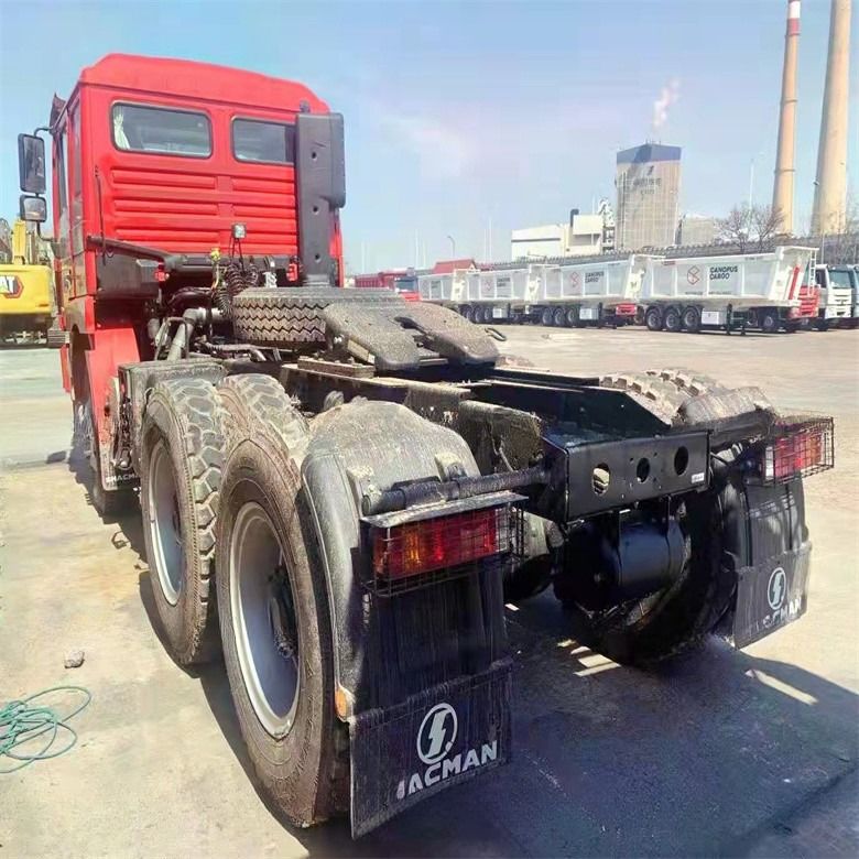 6x4 8x4 Traktor Dump Truck für Bergbau Transport 10 Reifen 12 Reifen Shacman X3000