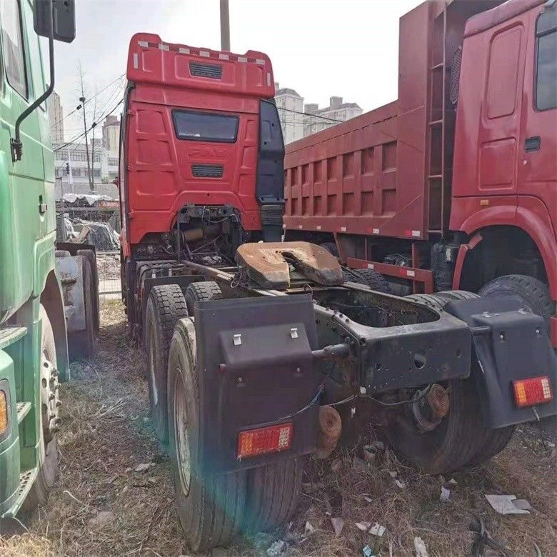 10 Vorwärtsverschaltungsnummer verwendet Faw Traktor Schwerlastwagen 6*4 mit Multimedia-System