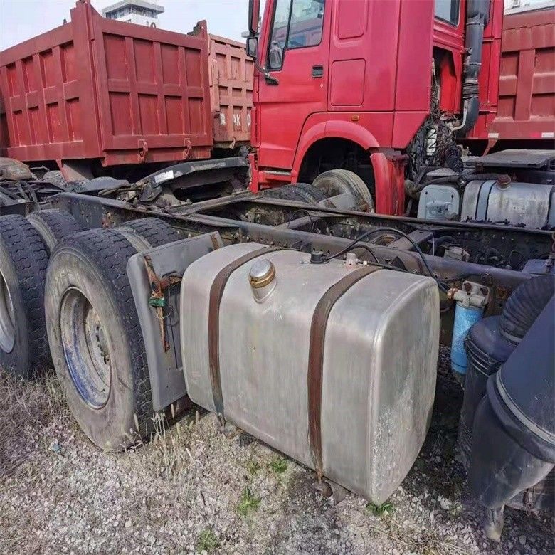 10 Vorwärtsverschaltungsnummer verwendet Faw Traktor Schwerlastwagen 6*4 mit Multimedia-System