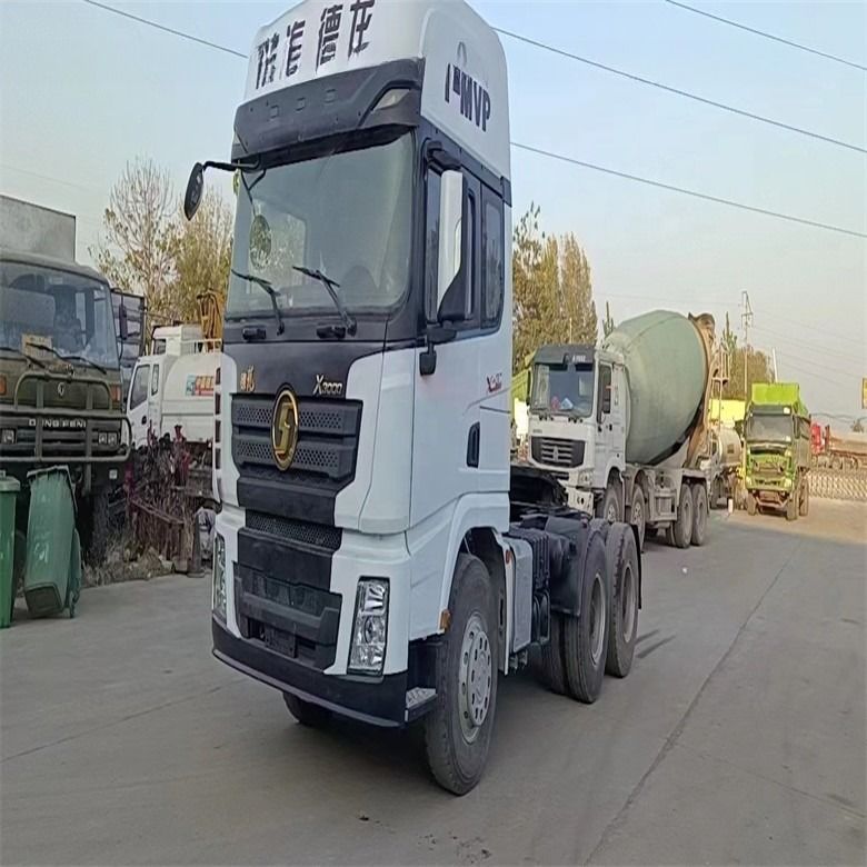 Second Hand Shacman 6 X 4 ADE X3000 mit normalen Fahrersitz und Handgetriebe