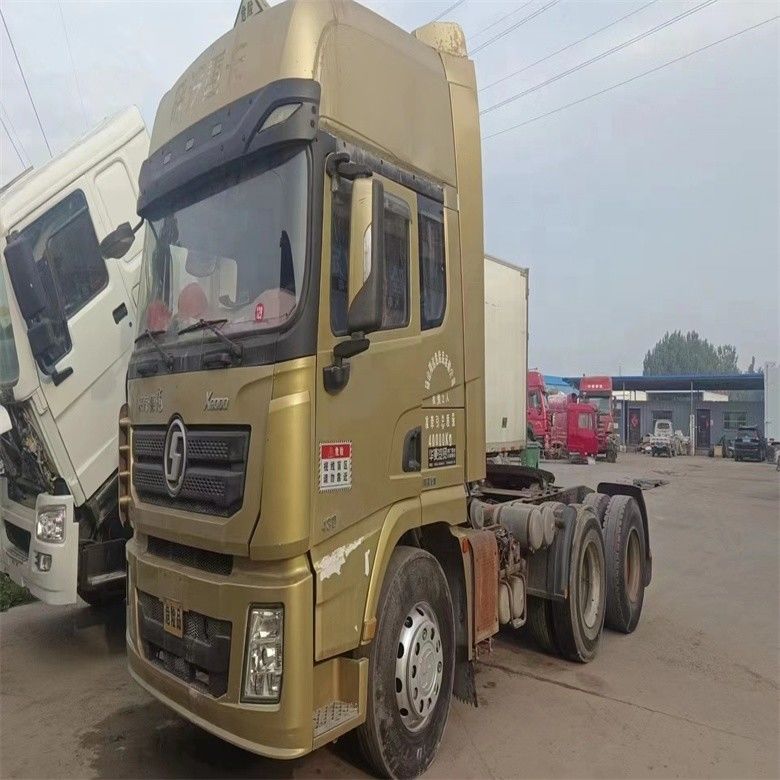 Second Hand Shacman 6 X 4 ADE X3000 mit normalen Fahrersitz und Handgetriebe