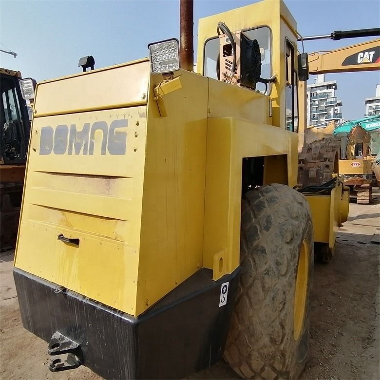 Dieselmotor Straßenbelag Bomag BW217D-2 Gebrauchtes Einzeltrommel Schaffuß Hydraulische Straßenrolle