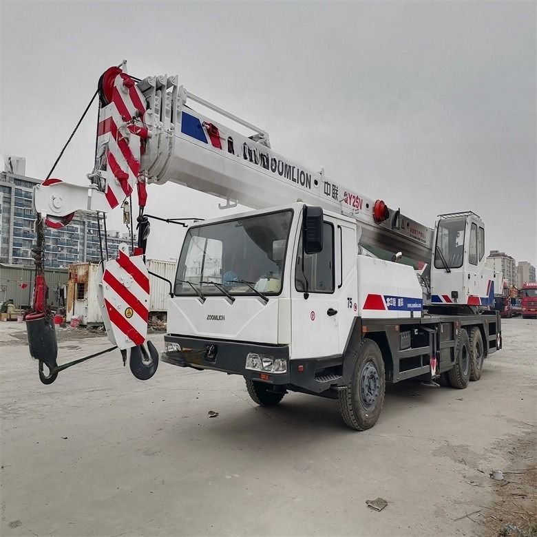 Gebraucht Zoomlion QY25V 20 Tonnen mobiler Lastkraftwagen mit 3000-4000 Arbeitsstunden