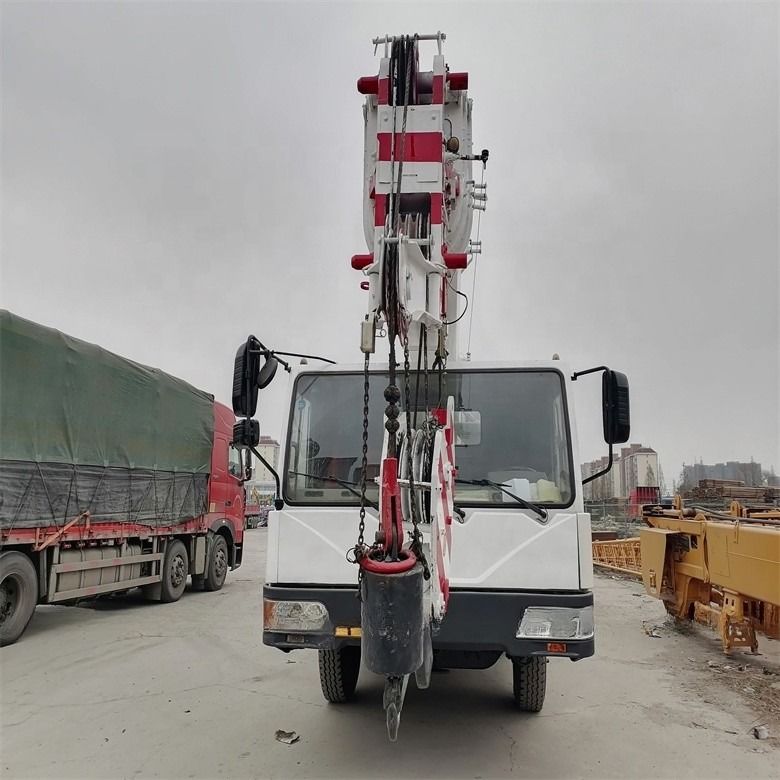 Gebraucht Zoomlion QY25V 20 Tonnen mobiler Lastkraftwagen mit 3000-4000 Arbeitsstunden