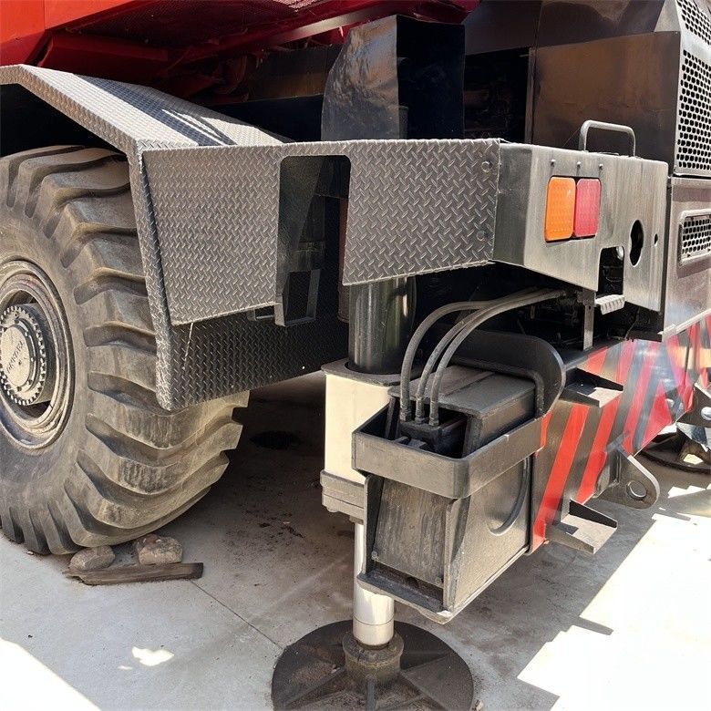 139.8kw Bruttoleistung Tadano TR-500EX Gebrauchtkran mit 50 Tonnen Kapazität und 250L Kraftstoffkapazität