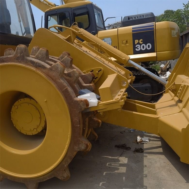 35 Tonnen gebraucht Caterpillar Cat 826G Verdichter in ausgezeichnetem Zustand Originalfarbe Japan