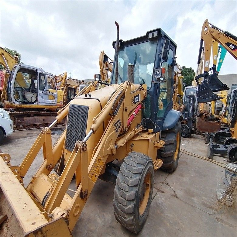 Original-Hydraulikpumpe Gebraucht JCB 3CX Schleuderer 6,07 Tonnen Nennlast in gutem Zustand