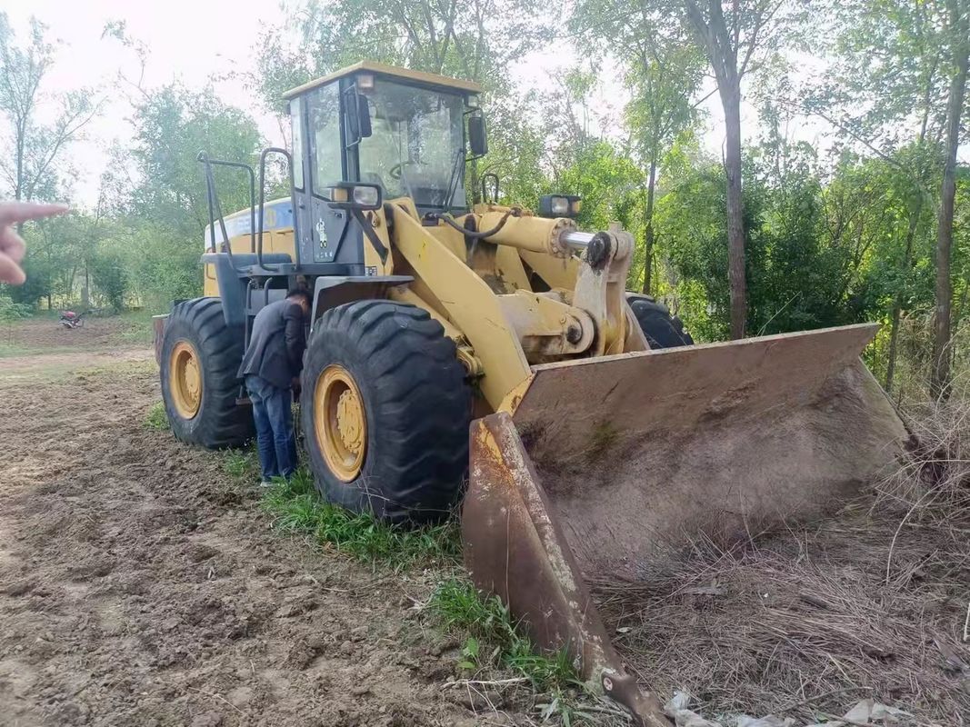 SEM 630B Gleisart LGP-Bulldozerlader mit Ein-Schaufel-Ripper