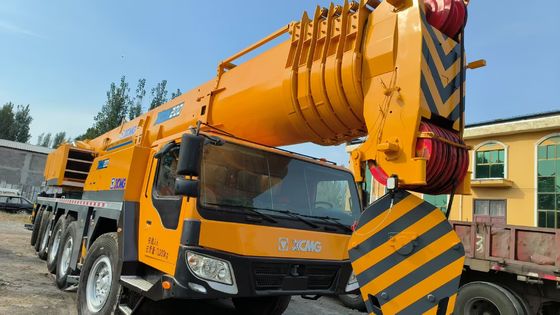 Gebraucht Kran von hoher Qualität XCMG 200 Tonnen in gutem Zustand